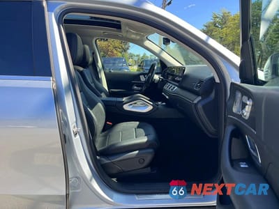 Piąte zdjęcie samochodu w środku: 2024 MERCEDES-BENZ GLS 450 4MATIC VIN:4JGFF5KE2RB112777 - miniatura