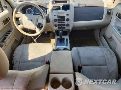 Zdjęcie 8 z 13 samochodu: 2011 FORD ESCAPE XLT VIN:1FMCU0D74BKC54323 - miniatura