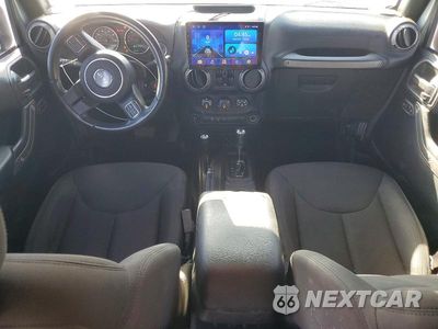Zdjęcie 8 z 12 samochodu: 2017 JEEP WRANGLER UNLIMITED SPORT VIN:1C4HJWDG4HL654357 - miniatura