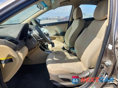 Zdjęcie 7 z 12 samochodu: 2013 HYUNDAI ACCENT GLS VIN:KMHCT4AE8DU312521 - miniatura