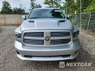 Piąte zdjęcie samochodu w środku: 2016 RAM 1500 SPORT VIN:1C6RR7MT2GS271660 - miniatura