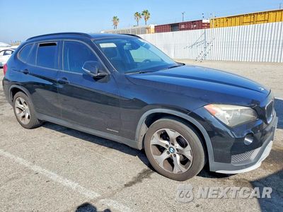 Czwarte zdjęcie samochodu z boku: 2015 BMW X1 SDRIVE28I VIN:WBAVM1C5XFV315629 - miniatura