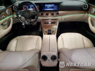 Zdjęcie 8 z 12 samochodu: 2018 MERCEDES-BENZ E 400 4MATIC VIN:WDDZH6GB4JA420193 - miniatura