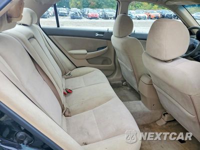 Zdjęcie 10 z 12 samochodu: 2004 HONDA ACCORD LX VIN:1HGCM56384A109419 - miniatura