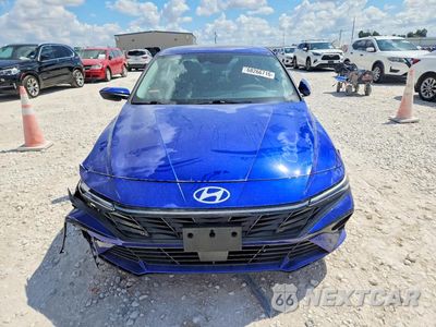 Piąte zdjęcie samochodu w środku: 2025 HYUNDAI ELANTRA LIMITED VIN:KMHLN4DJ3SU127437 - miniatura