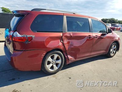 Trzecie zdjęcie samochodu z tyłu: 2016 TOYOTA SIENNA LE VIN:5TDKK3DC4GS747617 - miniatura