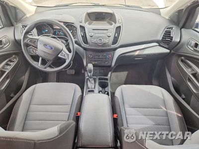 Zdjęcie 8 z 13 samochodu: 2018 FORD ESCAPE S VIN:1FMCU0F77JUB11995 - miniatura