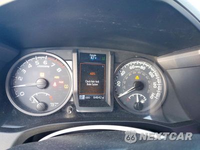 Zdjęcie 9 z 12 samochodu: 2019 TOYOTA TACOMA SR V6 VIN:3TMCZ5AN7KM202313 - miniatura