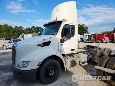 2020 PETERBILT 579 SEMI TRUCK 1XPBDP9X1LD687779 - główne zdjęcie licytacji z USA - miniatura