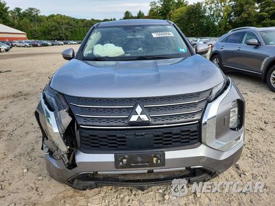Piąte zdjęcie samochodu w środku: 2023 MITSUBISHI OUTLANDER SE VIN:JA4J4UA84PZ024774 - miniatura