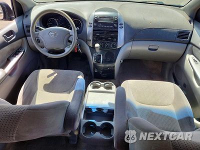 Zdjęcie 8 z 13 samochodu: 2008 TOYOTA SIENNA LE 7-PASSENGER VIN:5TDZK23C98S213217 - miniatura