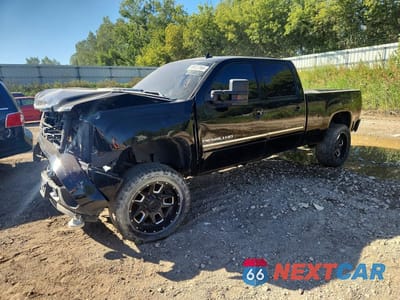 2011 GMC SIERRA K3500 DENALI 1GT426C86BF181802 - główne zdjęcie licytacji z USA - miniatura