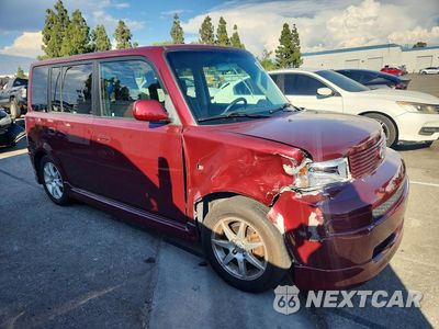 Czwarte zdjęcie samochodu z boku: 2006 TOYOTA SCION XB VIN:JTLKT324764052605 - miniatura