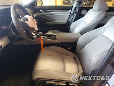 Zdjęcie 7 z 12 samochodu: 2019 HONDA ACCORD LX VIN:1HGCV1F14KA047860 - miniatura