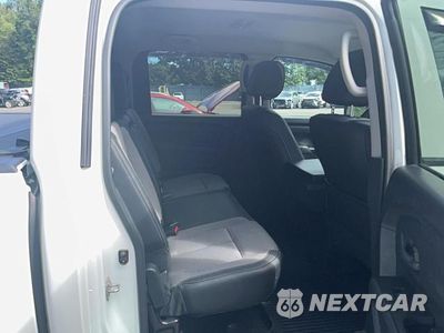 Zdjęcie 6 z 10 samochodu: 2017 NISSAN TITAN S VIN:1N6AA1EK8HN533162 - miniatura