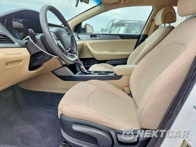 Zdjęcie 7 z 12 samochodu: 2015 HYUNDAI SONATA SE VIN:5NPE24AF1FH163178 - miniatura