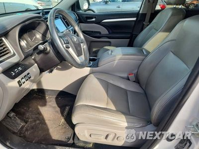 Zdjęcie 7 z 13 samochodu: 2016 TOYOTA HIGHLANDER XLE VIN:5TDJKRFH9GS285434 - miniatura