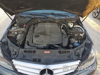 Zdjęcie 11 z 12 samochodu: 2013 MERCEDES-BENZ C 300 4MATIC VIN:WDDGF8AB7DR278624 - miniatura