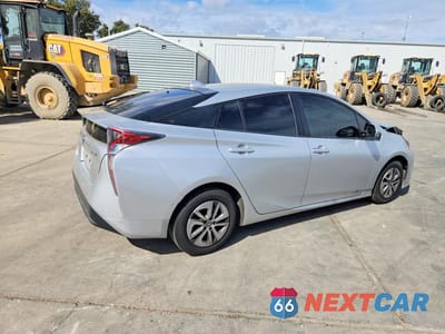 Trzecie zdjęcie samochodu z tyłu: 2017 TOYOTA PRIUS TWO VIN:JTDKBRFU6H3041731 - miniatura