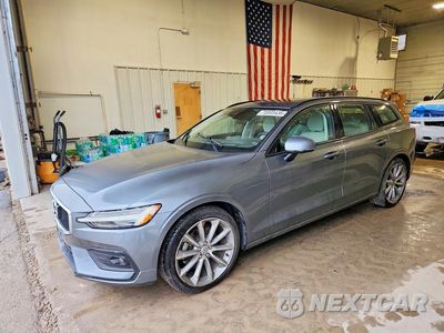 2020 VOLVO V60 T5 MOMENTUM YV1102EK4L2359641 - główne zdjęcie licytacji z USA - miniatura