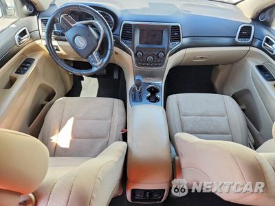 Zdjęcie 8 z 14 samochodu: 2020 JEEP GRAND CHEROKEE LAREDO VIN:1C4RJEAG6LC245448 - miniatura