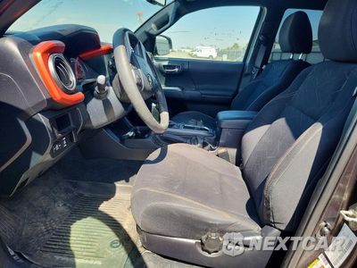Zdjęcie 7 z 12 samochodu: 2016 TOYOTA TACOMA TRD OFF-ROAD VIN:3TMDZ5BNXGM011253 - miniatura