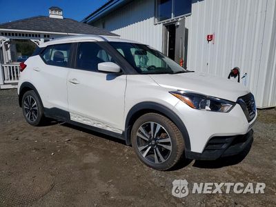 Czwarte zdjęcie samochodu z boku: 2019 NISSAN KICKS SV VIN:3N1CP5CU2KL534792 - miniatura