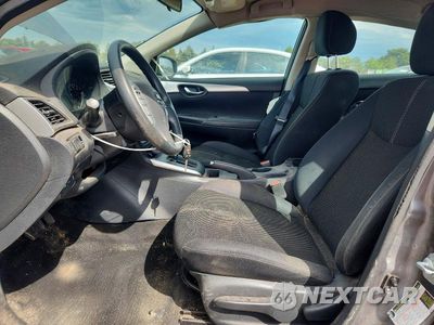 Zdjęcie 7 z 12 samochodu: 2017 NISSAN SENTRA S VIN:3N1AB7AP2HY270564 - miniatura