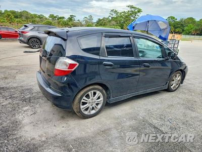 Trzecie zdjęcie samochodu z tyłu: 2009 HONDA FIT SPORT VIN:JHMGE88479S002110 - miniatura