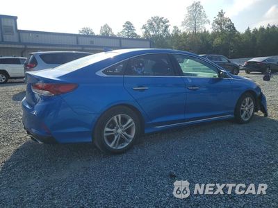 Trzecie zdjęcie samochodu z tyłu: 2018 HYUNDAI SONATA SPORT VIN:5NPE34AF5JH633010 - miniatura