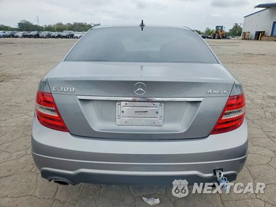 Zdjęcie 6 z 13 samochodu: 2012 MERCEDES-BENZ C 300 4MATIC VIN:WDDGF8BB1CR228010 - miniatura
