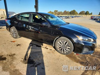 Czwarte zdjęcie samochodu z boku: 2023 NISSAN ALTIMA SV VIN:1N4BL4DV9PN349092 - miniatura