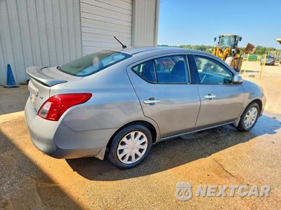 Trzecie zdjęcie samochodu z tyłu: 2014 NISSAN VERSA 1.6 SV VIN:3N1CN7AP6EK455828 - miniatura