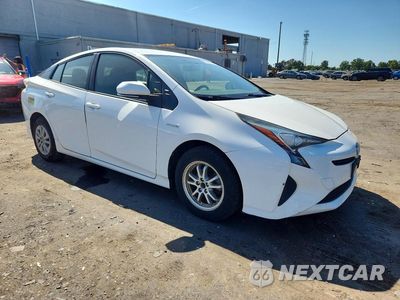 Czwarte zdjęcie samochodu z boku: 2016 TOYOTA PRIUS TWO VIN:JTDKBRFUXG3515131 - miniatura