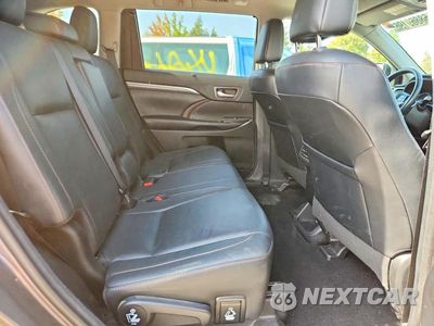 Zdjęcie 11 z 13 samochodu: 2018 TOYOTA HIGHLANDER LIMITED PLATINUM VIN:5TDDZRFH6JS890043 - miniatura