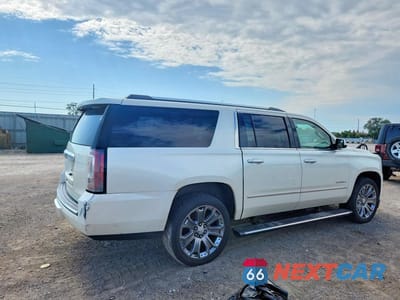 Czwarte zdjęcie samochodu z boku: 2015 GMC YUKON XL DENALI VIN:1GKS2JKJ8FR663131 - miniatura