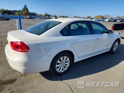 Trzecie zdjęcie samochodu z tyłu: 2013 VOLKSWAGEN PASSAT S VIN:1VWAP7A36DC023270 - miniatura