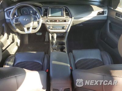 Zdjęcie 8 z 12 samochodu: 2019 HYUNDAI SONATA SPORT VIN:5NPE34AFXKH805369 - miniatura