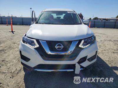 Piąte zdjęcie samochodu w środku: 2017 NISSAN ROGUE S VIN:KNMAT2MT1HP513921 - miniatura