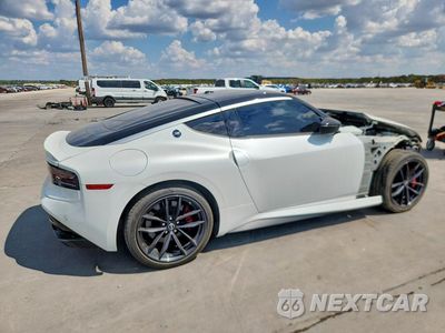 Trzecie zdjęcie samochodu z tyłu: 2023 NISSAN Z PERFORMANCE VIN:JN1BZ4BH5PM311602 - miniatura