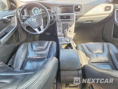 Zdjęcie 8 z 13 samochodu: 2012 VOLVO S60 T5 VIN:YV1622FS3C2079238 - miniatura
