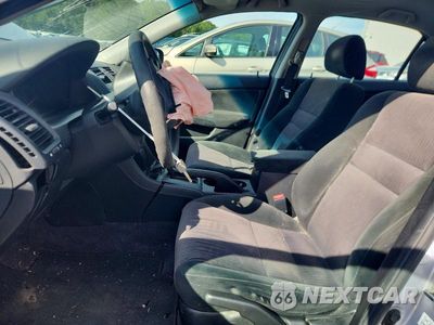 Zdjęcie 7 z 13 samochodu: 2005 HONDA ACCORD LX VIN:1HGCM56445A028122 - miniatura