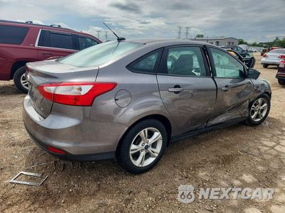Trzecie zdjęcie samochodu z tyłu: 2014 FORD FOCUS SE VIN:1FADP3F26EL295561 - miniatura