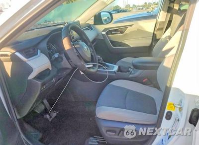 Zdjęcie 7 z 13 samochodu: 2020 TOYOTA RAV4 HYBRID XLE VIN:2T3RWRFV8LW077907 - miniatura