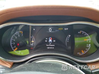 Zdjęcie 9 z 13 samochodu: 2016 JEEP GRAND CHEROKEE SUMMIT VIN:1C4RJFJGXGC312936 - miniatura