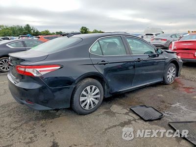 Trzecie zdjęcie samochodu z tyłu: 2020 TOYOTA CAMRY LE VIN:4T1C31AK0LU540502 - miniatura