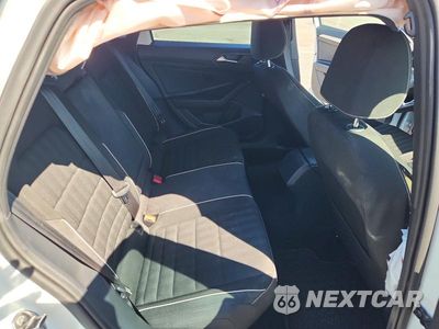 Zdjęcie 10 z 12 samochodu: 2022 VOLKSWAGEN JETTA SPORT VIN:3VWBM7BU4NM034367 - miniatura