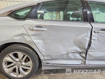 Zdjęcie 10 z 12 samochodu: 2019 HONDA ACCORD LX VIN:1HGCV1F14KA068692 - miniatura