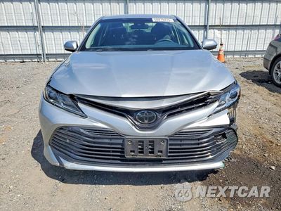Piąte zdjęcie samochodu w środku: 2018 TOYOTA CAMRY LE VIN:JTNB11HK3J3015895 - miniatura