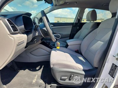 Zdjęcie 7 z 13 samochodu: 2021 HYUNDAI TUCSON VALUE VIN:KM8J33A45MU318141 - miniatura